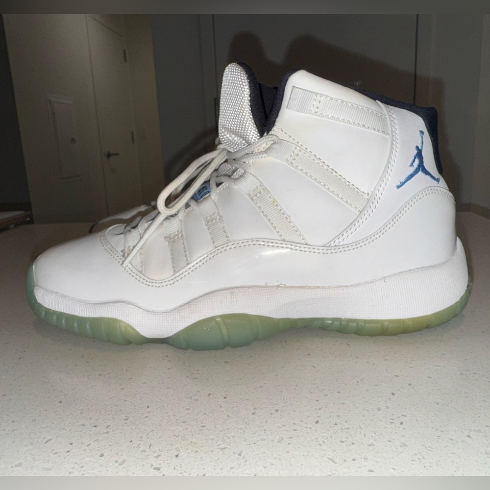 Nike Air Jordan 11 Retro Legend Blue